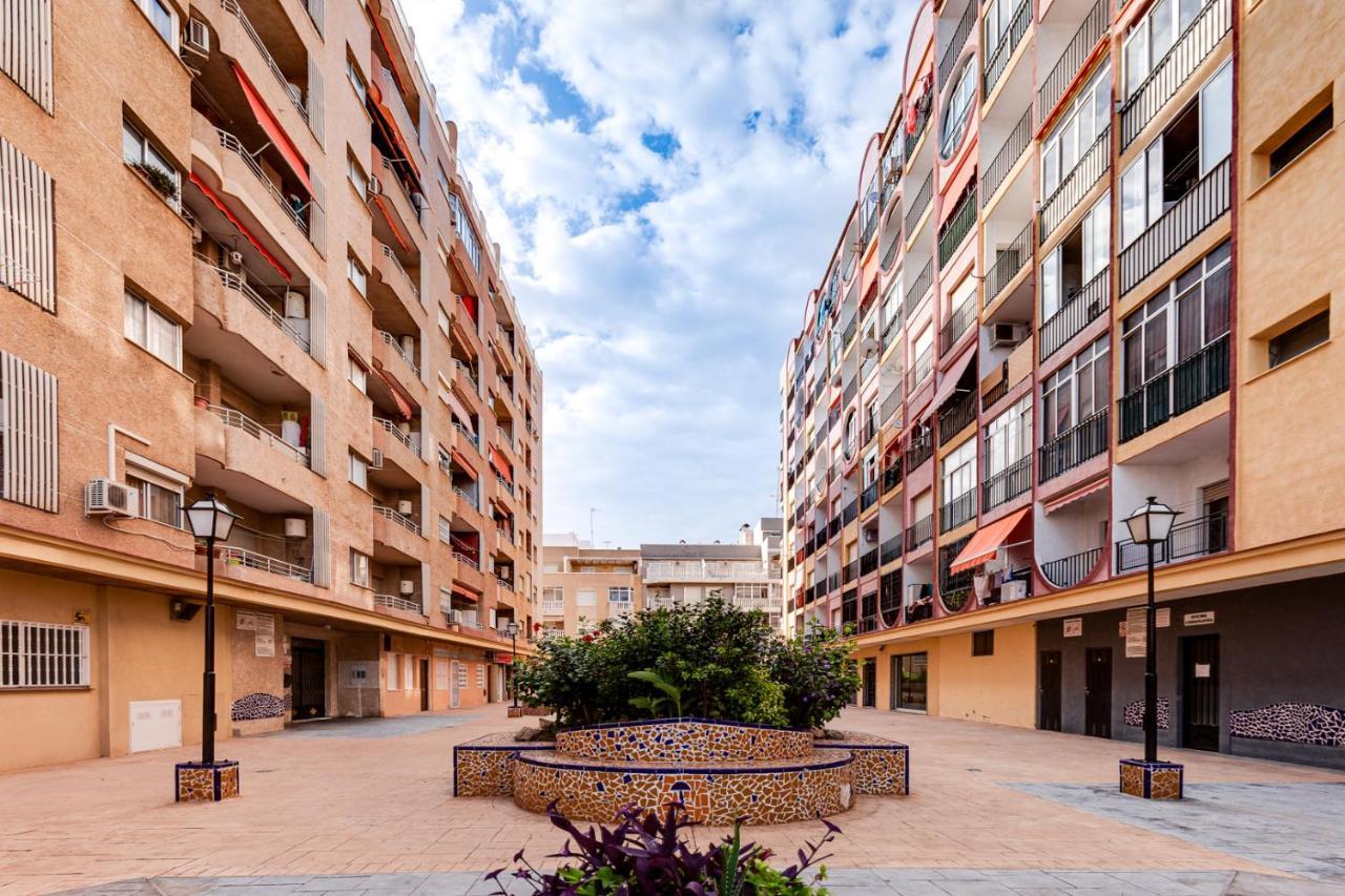 Estudio La Loma Appartamento Torrevieja Esterno foto